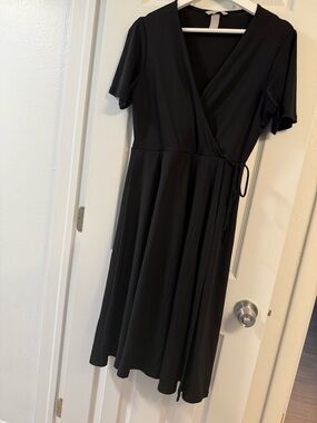 H&M Black Wrap-Style Midi Dress